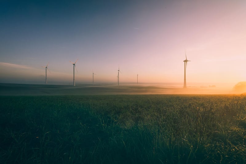 Comprendre les enjeux de la transition énergétique en 2026 : défis et perspectives clés